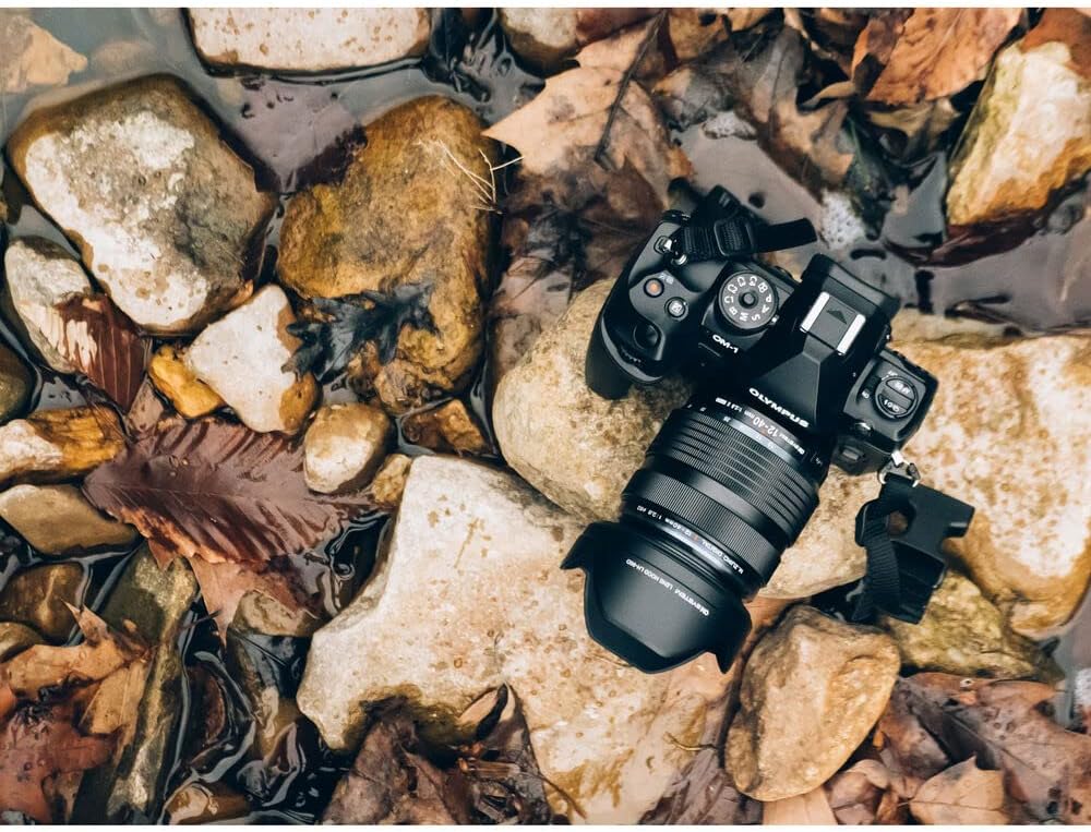 Lente OM SYSTEM Olympus M.Zuiko Digital ED 12-40mm F2.8 PRO II para Câmeras Micro Four Thirds – Design Selado contra Intempéries, Revestimento de Flúor, Embreagem de Foco Manual e Zoom Compacto