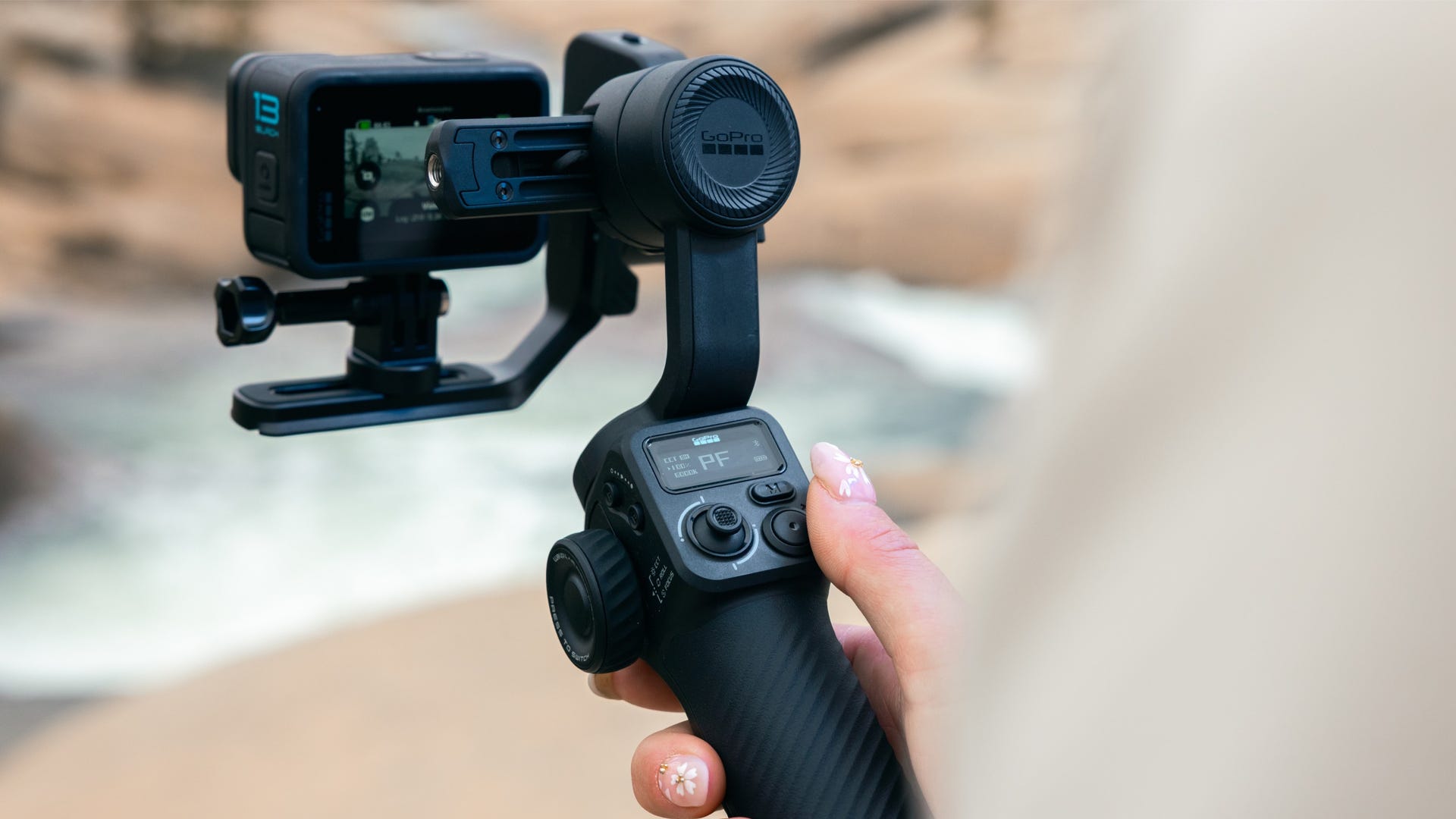 Fluid Pro AI - Multi-Device Gimbal Stabilizer With AI Tracking