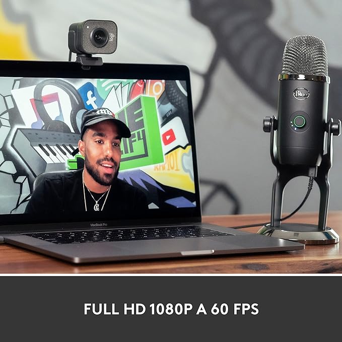 Webcam Full HD Logitech StreamCam Plus para Streaming e Criação de Conteúdo com Microfone Embutido, Conexão USB-C e Tripé Incluso - Compatível com Logitech Capture