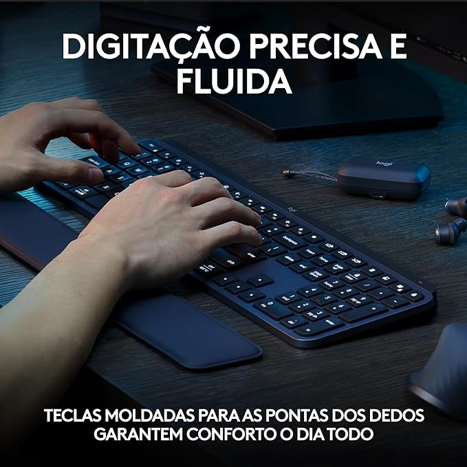 Teclado sem fio Logitech MX Keys S com Clique Silencioso, Teclas Programáveis, Iluminação Inteligente, Conexão Bluetooth ou Receptor USB Logi Bolt e Bateria Recarregável - Grafite